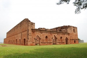 jesus-de-tavarangue-ruins